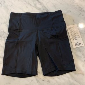 Lululemon Fast and Free short 6” black bike NWT 4